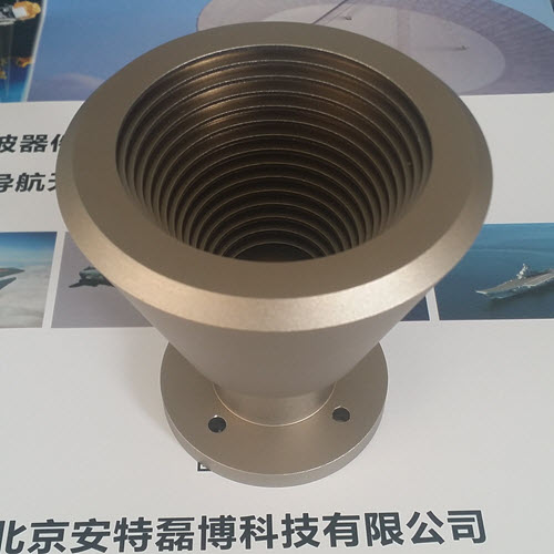 衛(wèi)星天線(xiàn)用波紋喇叭饋源
