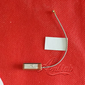 內(nèi)置導航天線